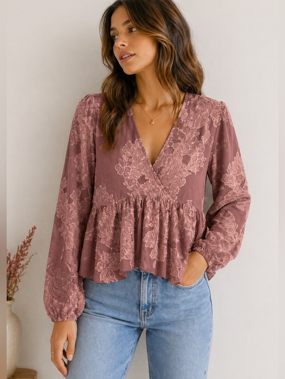Aritzia Wilfred Floral Appliqué Peplum Blouse XS Mauve